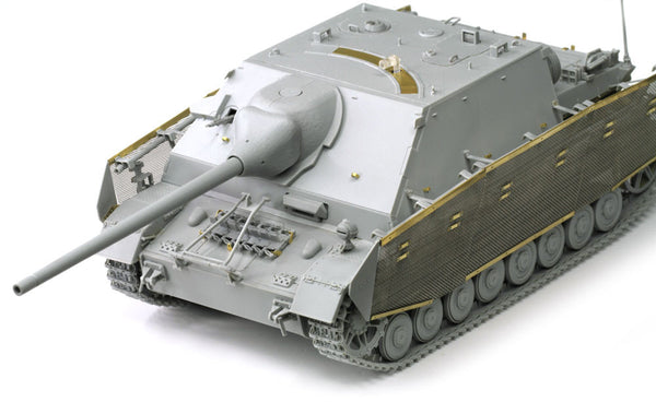 1/35 Pz.Kpfw.IV L/70(A) – Cyber Hobby